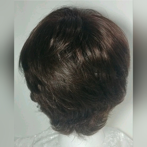 Rene of Paris Jamie, Y2K style wig, 2348 Dark brown, Short Sleek - Picture 5 of 9